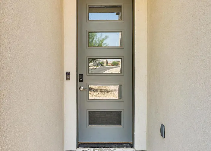 Mtn-view W/ Patio, 3 Mi To Colorado River! Holiday home Mohave Valley